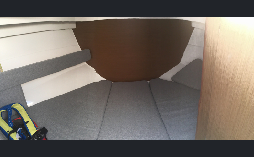 Beneteau Antares 8-kuva-10